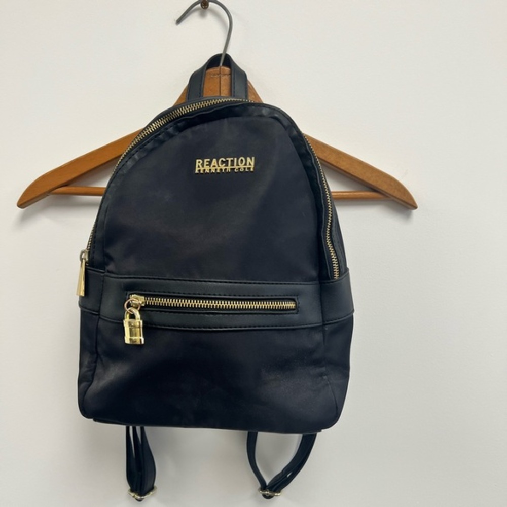 KENNETH COLE REACTION mini backpack